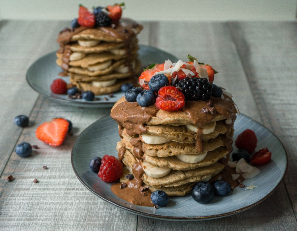glutenfree protein pancakes with peanut butter 