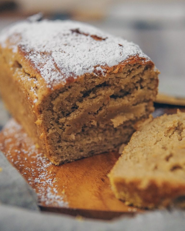 Saftiger Zitronenkuchen – vegan, glutenfrei, gesund | Annelina Waller