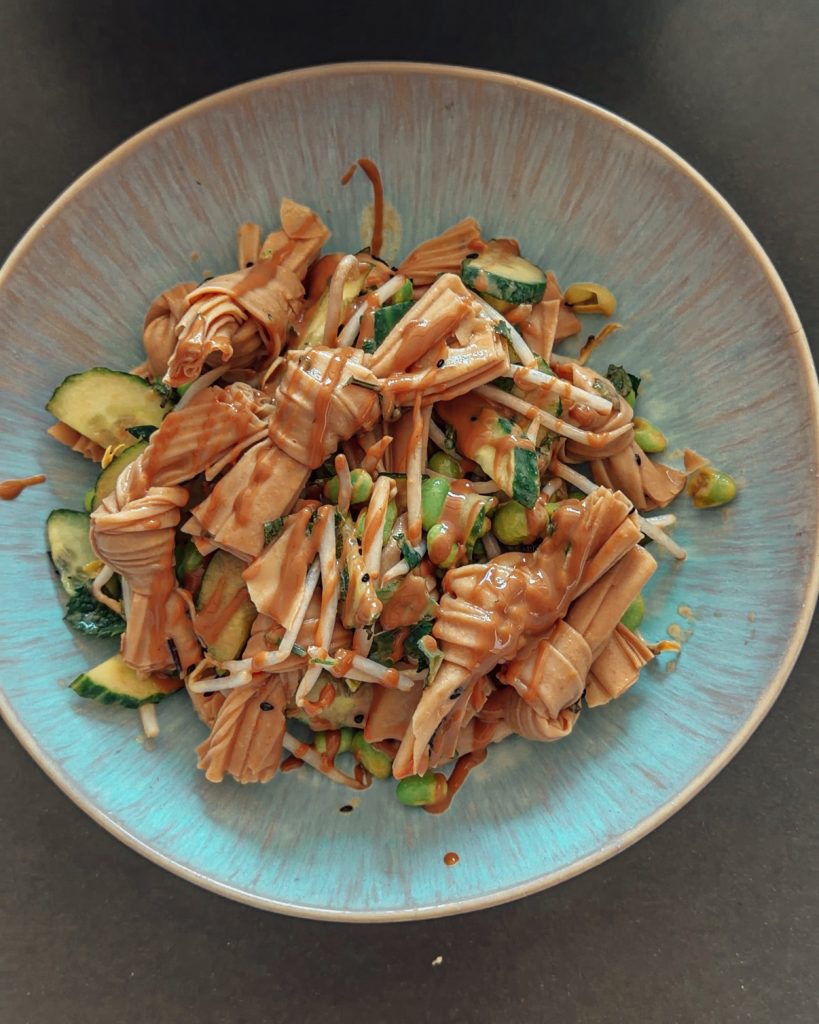 Sojaknoten Salat