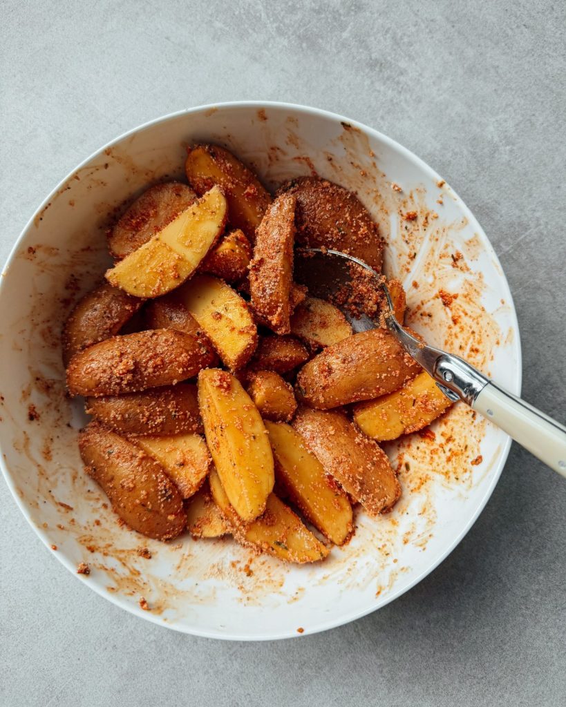 Gewürzte Kartoffelspalten