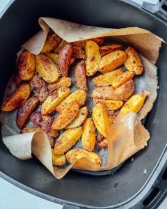 Kartoffel-Wedges mit wenig Öl
